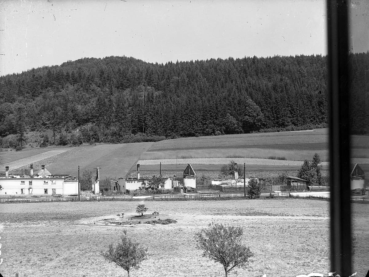 Javoříčko krátce po vypálení v květnu 1945, snímek 8