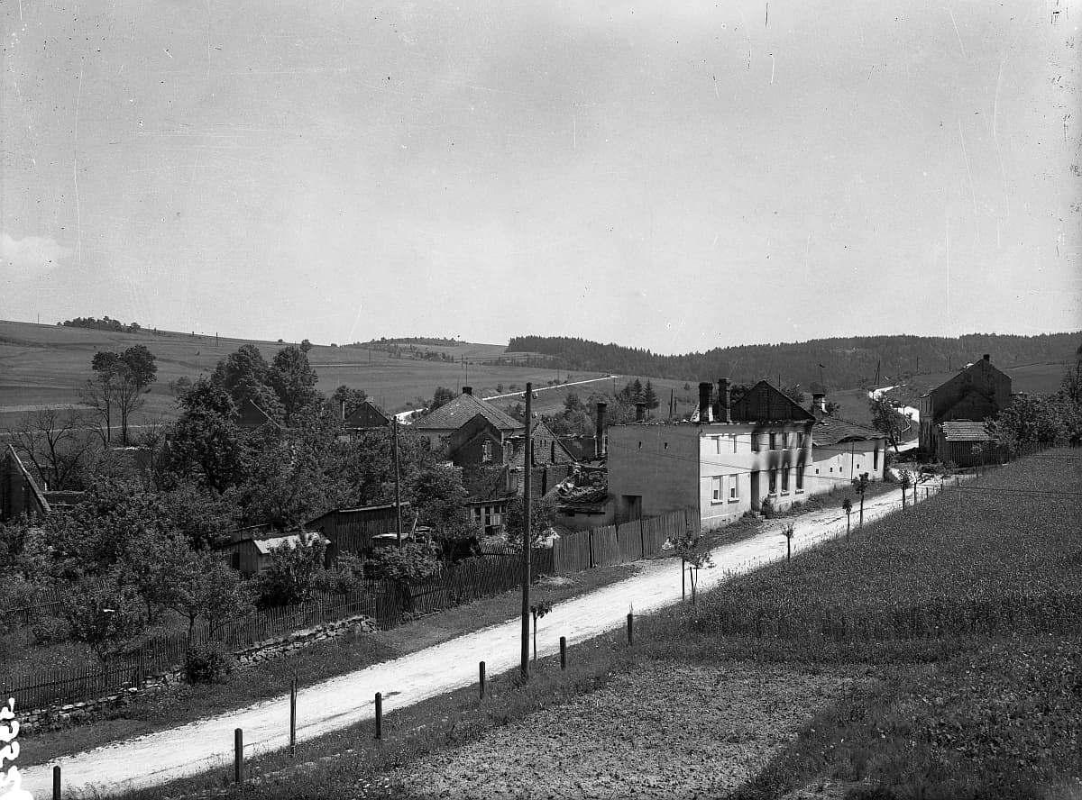 Javoříčko krátce po vypálení v květnu 1945, snímek 7